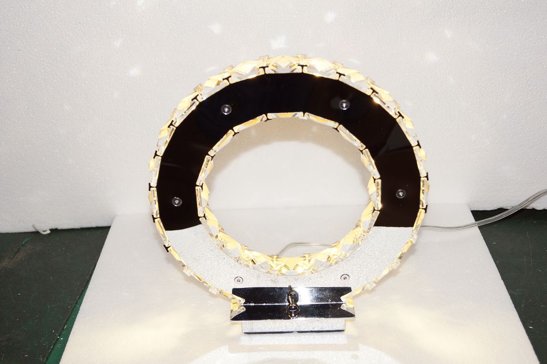 مصباح طاولة Fashional بتصميم Crystal عصري (MT77057-12A)